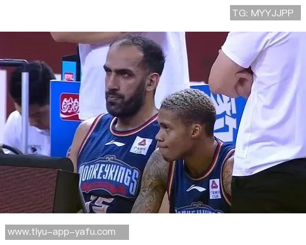 布朗谈连续得分30纪录终结强调团队胜利与为队友创造机会的重要性