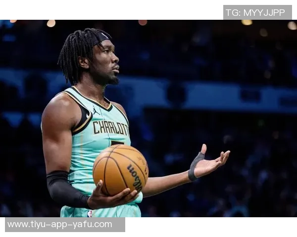 季前赛迎战湖人太阳队晒出布克马威帅气登机照引发关注