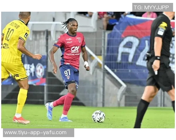 切尔西冬窗目标锁定雷恩小将雅奎特加强中卫阵容 切尔西冬窗目标锁定雷恩小将雅奎特加强中卫阵容